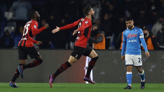 Serie A: Olivier Giroud sinks Napoli to fire AC Milan top, Juventus squeeze past Spezia to boost late title push Serie A: Olivier Giroud sinks Napoli to fire AC Milan top, Juventus squeeze past Spezia to boost late title push