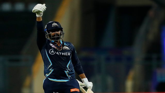 IPL 2022: ‘Nehraji, yeh Tewatia kyaa khaata hai?’ Twitter erupts as Rahul Tewatia pulls of thrilling win for GT IPL 2022: ‘Nehraji, yeh Tewatia kyaa khaata hai?’ Twitter erupts as Rahul Tewatia pulls of thrilling win for GT