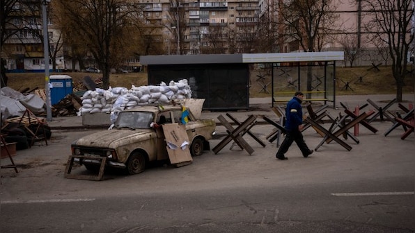 Ukraine crisis: Russian air strike kills nine including two children in Sumy, say rescuers