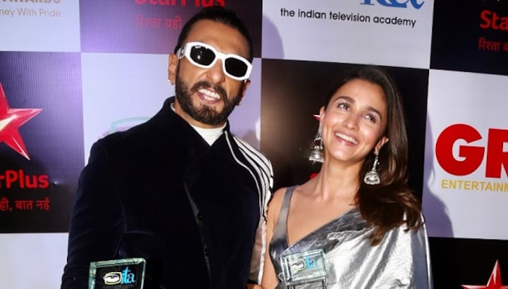 ITA Awards 2022: Alia Bhatt goes for sustainable sari on red carpet; Ranveer Singh, Rakhi Sawant attend ITA Awards 2022: Alia Bhatt goes for sustainable sari on red carpet; Ranveer Singh, Rakhi Sawant attend
