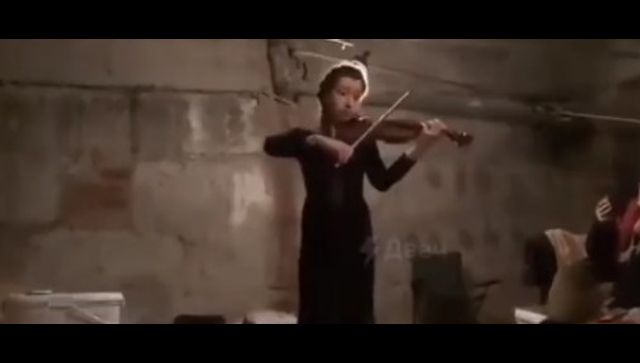 Ukrainian girl plays violin inside bomb shelter, viral video leaves internet emotional Ukrainian girl plays violin inside bomb shelter, viral video leaves internet emotional
