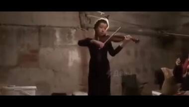 Ukrainian girl plays violin inside bomb shelter, viral video leaves internet emotional