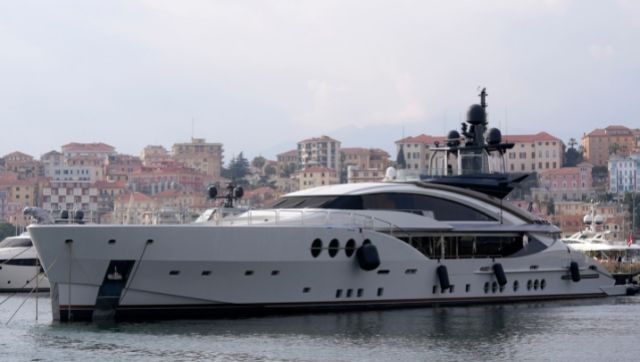 Ukraine crisis: US and its allies work to 'seize and freeze' pricey assets of Russian elites Ukraine crisis: US and its allies work to 'seize and freeze' pricey assets of Russian elites