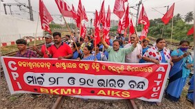 Bharat Bandh Day 2: Unions continue to protest; banking, public transport hit