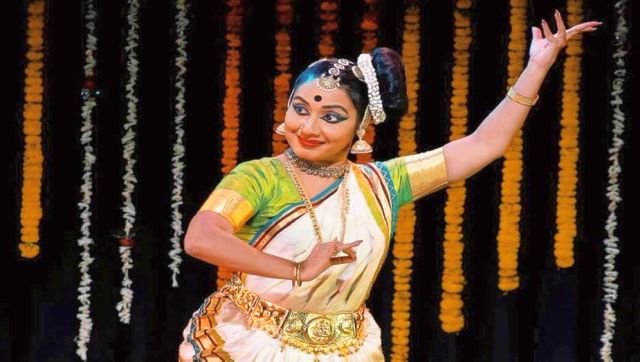 How a Mohiniyattam performance in Kerala has snowballed into a political controversy How a Mohiniyattam performance in Kerala has snowballed into a political controversy