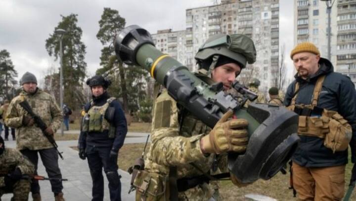 Ukraine claims Russian troops preparing for an offensive in southwest