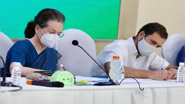CWC meet: Sonia Gandhi to continue as Congress interim president; leaders voice Rahul's name for President