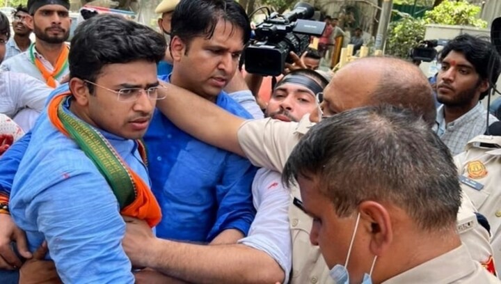 Violence at Arvind Kejriwal's house; AAP claims BJP goons 'plotting to kill’ Delhi CM