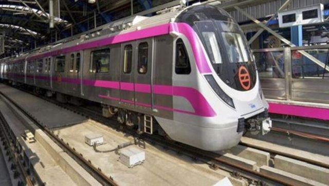 'Thanks we are all late now': Twitter erupts in anger after Delhi Metro's Magenta line hit by a snag 'Thanks we are all late now': Twitter erupts in anger after Delhi Metro's Magenta line hit by a snag
