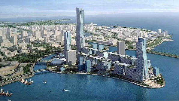 Saudi Arabia's plan to build the tallest structure ever that will run sideways for 120km