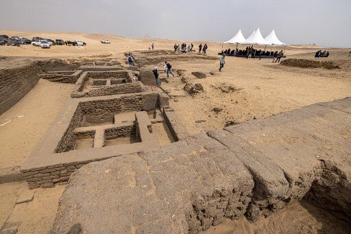 Egypt Unveils Five 4000-year-old Tombs Of Royal Officials In Saqqara ...