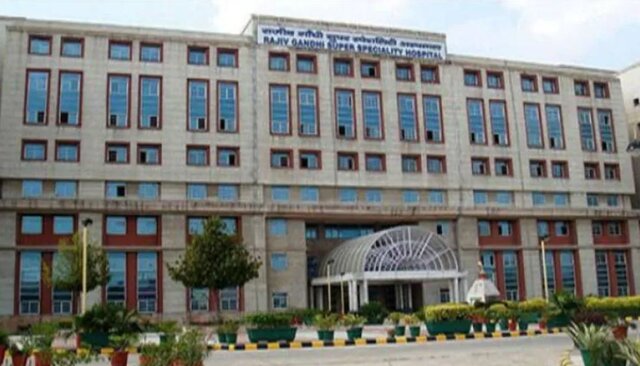 Health ministry to give Ayushman cards to 25 crore people by end of financial year Health ministry to give Ayushman cards to 25 crore people by end of financial year