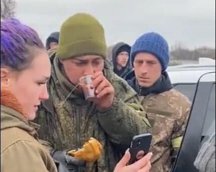 Locals in Ukraine give food to Russian soldier, help him video call his mother; watch video here