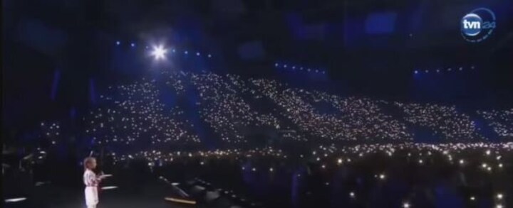 Ukrainian girl who sang 'Let It Go' in bomb shelter performs at charity concert in Poland; watch video here
