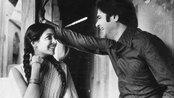 Forty years of Saath Saath: Deepti Naval, Farooq Shaikh romance emphasises ideological sync between partners