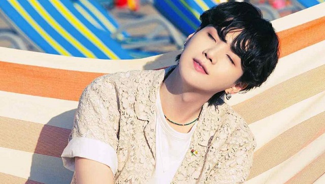 Min Yoogni aka Suga turns 29: Looking at rapper's best photos with BTS members Min Yoogni aka Suga turns 29: Looking at rapper's best photos with BTS members