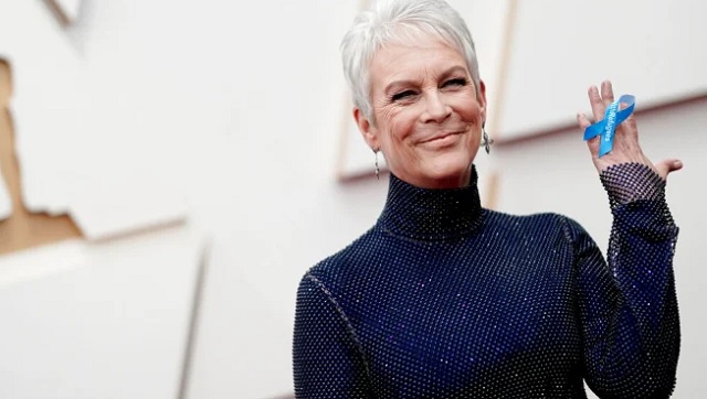 Oscars 2022: Ukraine was an omnipresent motif at the ceremony with 30-second silent tribute, gold and blue ribbons Oscars 2022: Ukraine was an omnipresent motif at the ceremony with 30-second silent tribute, gold and blue ribbons