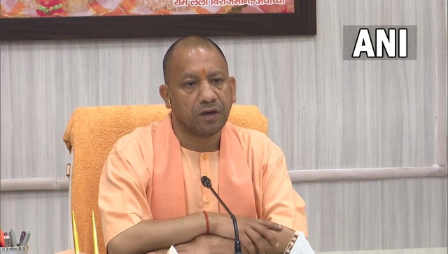 Uttar Pradesh: Yogi Adityanath inaugurates air service from Gorakhpur to Varanasi Uttar Pradesh: Yogi Adityanath inaugurates air service from Gorakhpur to Varanasi
