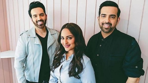 Sonakshi, Luv & Kussh’s entrepreneurial art venture drives its inaugural exhibition into the spotlight