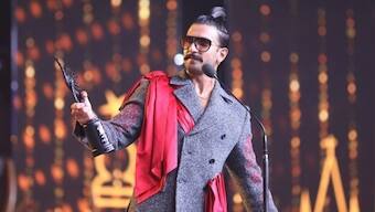IIFA 2022: Ranveer Singh is all buckled up for his performance