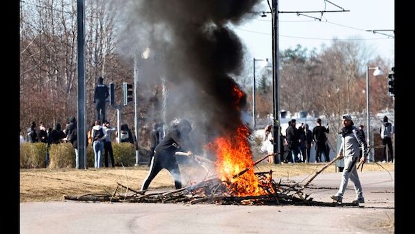 Riots in Sweden against far-right group leave three injured