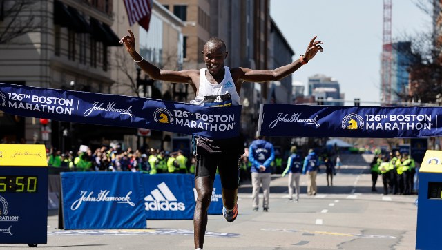 Kenyans Evans Chebet, Peres Jepchirchir win Boston Marathon titles Kenyans Evans Chebet, Peres Jepchirchir win Boston Marathon titles
