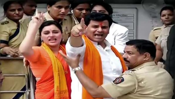 Hanuman Chalisa row: Amravati MP Navneet Rana lodged in Byculla jail, husband shifted to prison in Navi Mumbai