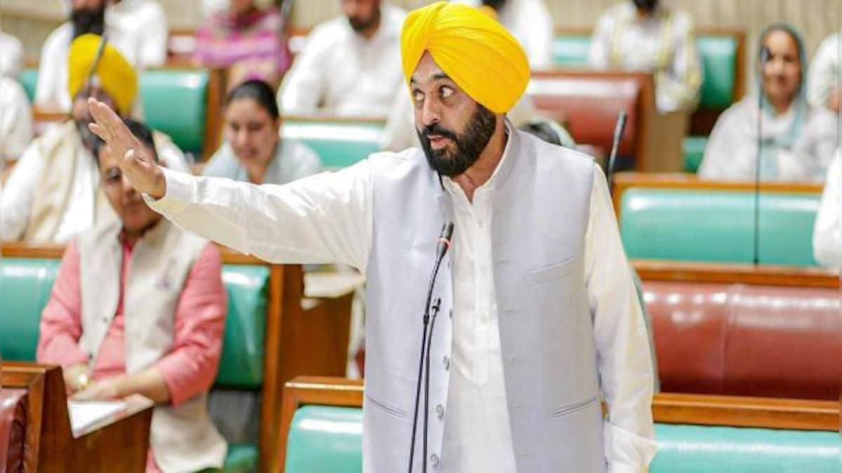 Complaint against Punjab CM Bhagwant Mann for entering Gurudwara in inebriated state