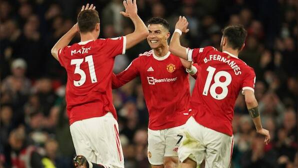 Cristiano Ronaldo scores as Manchester United hold Chelsea to 1-1 draw in Premier League