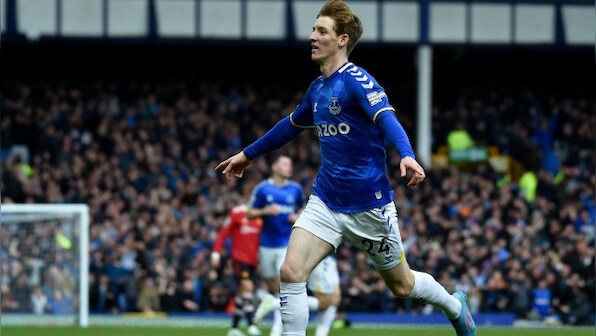 Premier League: Everton beat misfiring Manchester United to boost survival hopes