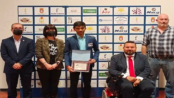La Roda International Open Chess: Indian GM Gukesh wins title; Praggnanandhaa third