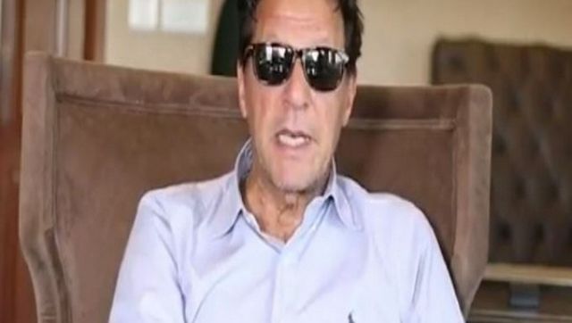 Imran Khan contradicts Pak Army; insists 'establishment' gave him 'three options' Imran Khan contradicts Pak Army; insists 'establishment' gave him 'three options'