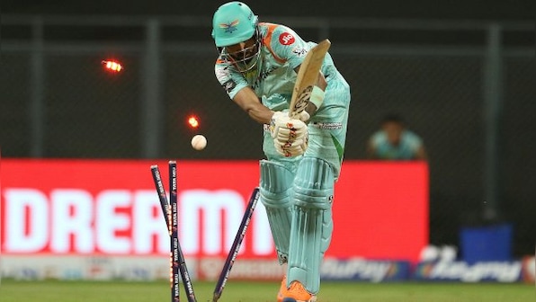 Watch: Trent Boult cleans up KL Rahul for a golden duck with a 'jaffa'