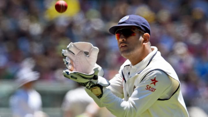 'Raina started crying': Axar reveals how Indian dressing room reacted to Dhoni's sudden Test retirement