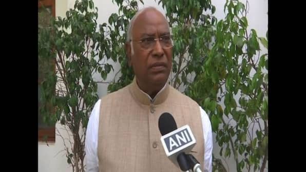 Everyone should comply with Karnataka HC's order on loudspeaker usage, says senior Congress leader