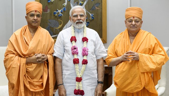 PM Modi meets BAPS Sadhus, lauds their relief work during COVID, Ukraine crisis PM Modi meets BAPS Sadhus, lauds their relief work during COVID, Ukraine crisis