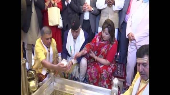 Nepal PM Sher Bahadur Deuba offers prayers at Kashi Vishwanath Temple in Varanasi