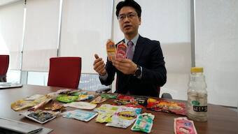 Scholar uses trash as 'treasure' to study life in North Korea