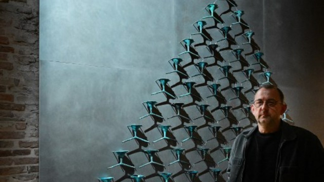 What's the ‘Fountain of Exhaustion’ that has taken the Venice Biennale by storm? What's the ‘Fountain of Exhaustion’ that has taken the Venice Biennale by storm?