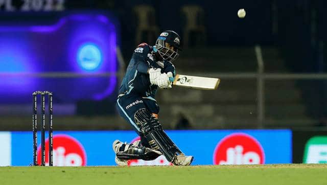 Rahul Tewatia plays a shot against Punjab Kings. (Source: Twitter/Gujarat Titans)