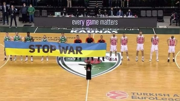 Red Star Belgrade basketball team justify players' refusal to hold pro-Ukraine banner