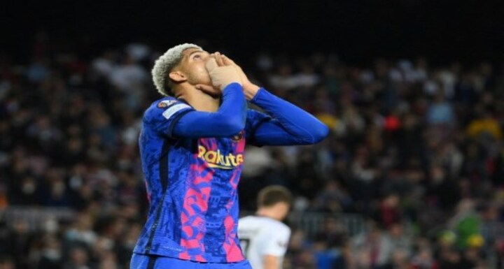 Premier League: Ronald Araujo signs new Barcelona contract until 2026