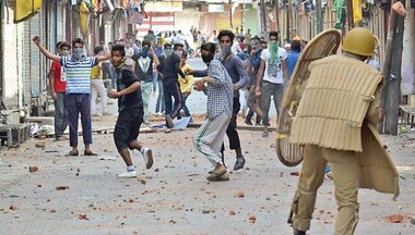 Uttar Pradesh: Two groups clash amid firing and stone pelting in Durgeshpur village