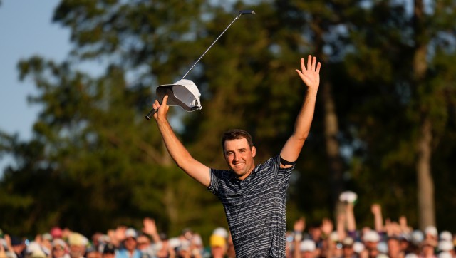 Masters 2022: World No 1 Scottie Scheffler wins first major as Tiger Woods returns Masters 2022: World No 1 Scottie Scheffler wins first major as Tiger Woods returns