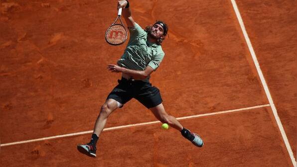 Barcelona Open: Stefanos Tsitsipas sets up third-round clash against Grigor Dimitrov after long rain delay