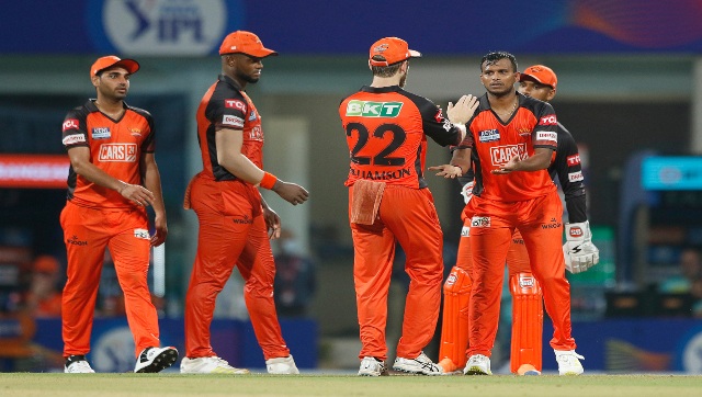 IPL 2022: Ravi Shastri calls SRH's T Natarajan death-over specialist, says India missed him in T20 World Cup IPL 2022: Ravi Shastri calls SRH's T Natarajan death-over specialist, says India missed him in T20 World Cup