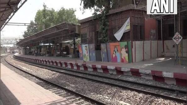 Agra temple row: Hindu right wing activists threaten 'mass suicide' if station temple removed