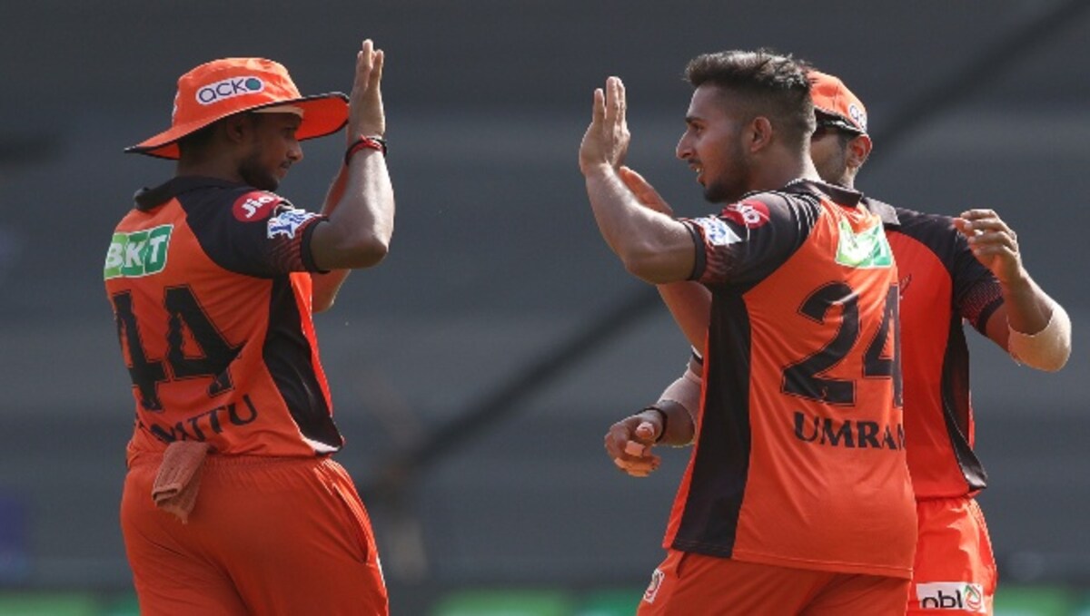 Gujarat Titans Skipper Hardik Pandya Unveils Team Jersey And Fans Call It  Best Of IPL 2022