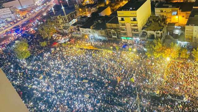 Imran Khan supporters stage protest across Pakistan against his ouster Imran Khan supporters stage protest across Pakistan against his ouster