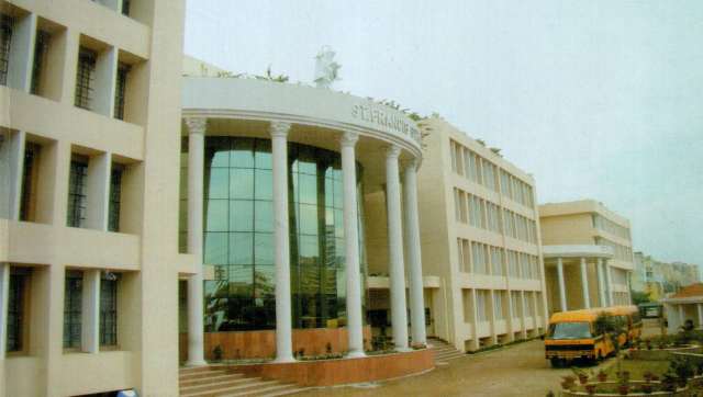 2 students test COVID-19 positive at school in Ghaziabad's Indirapuram, offline classes suspended 2 students test COVID-19 positive at school in Ghaziabad's Indirapuram, offline classes suspended